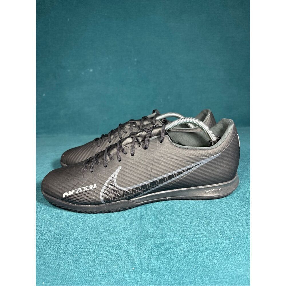 Nike Zoom Mercurial Vapor 15 Academy IC Indoor Soccer Shoes Black DJ5633-001 Men